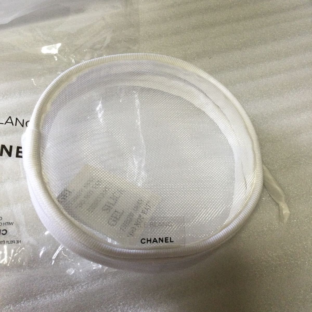  Chanel ru Blanc mesh pouch unused goods 
