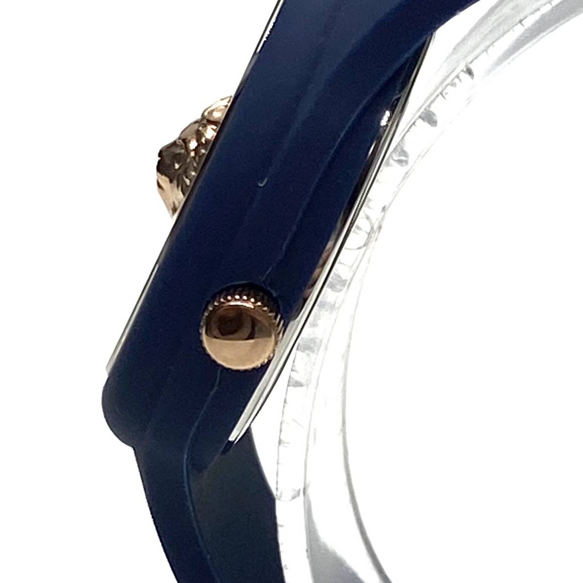 ☆海外限定品! シンプルな美しさ! ヴェルサス ヴェルサーチ ラバー