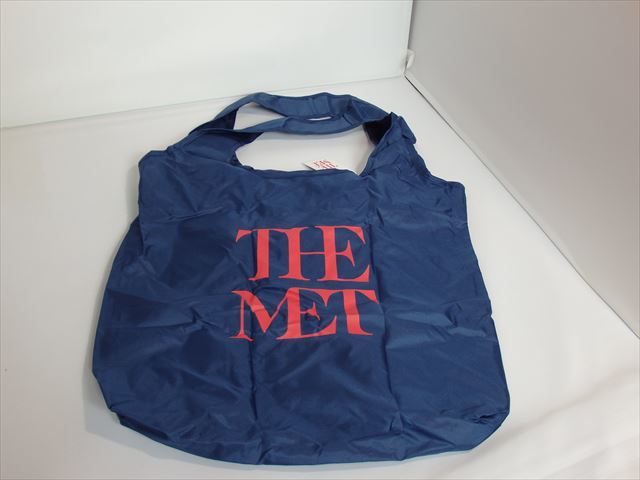 ★新品未使用★メトロポリタン美術館　コンパクト　エコバッグ（ニューヨーク）紺（文字赤）　N46_画像3