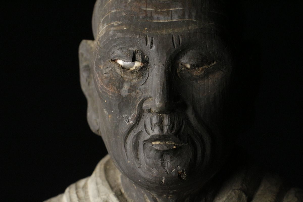LIG 時代仏教美術 玉眼 寄木造 親鸞聖人像 36㎝ 上人像 寺院収蔵品 ...