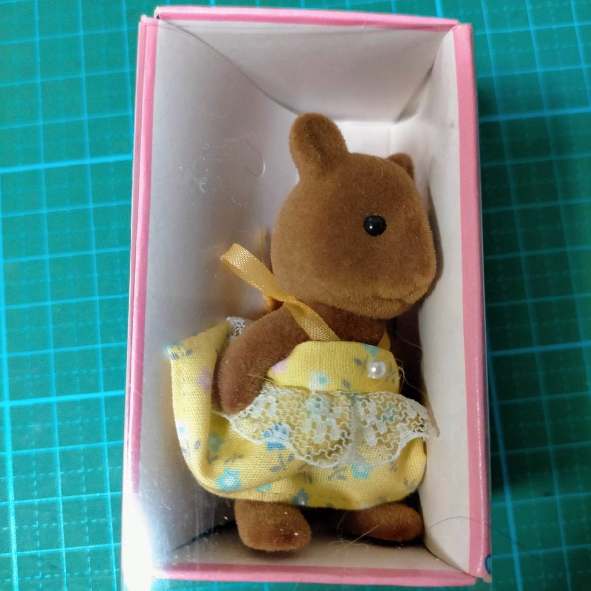 当時物 初期 シルバニアファミリー リスの女の子 新品 りす リス 女の子 EPOCH Vintage Sylvanian Families squirrel Girl Figure_画像1