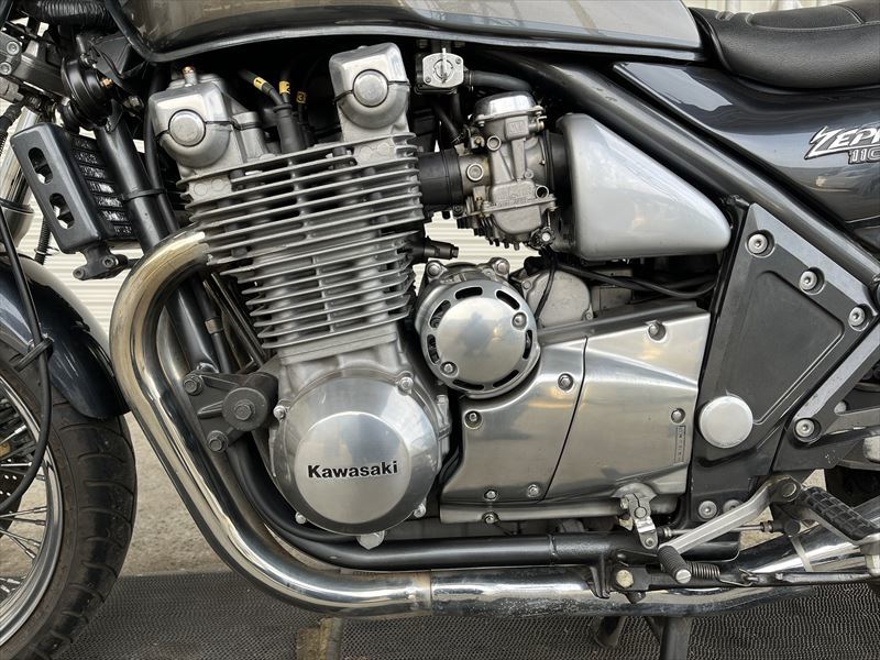 34705.ゼファー1100RS(ZRT10B) 程度良好!エンジン実働!/ZR1100-B1.1996年式.ドイツ仕様/輸入新規.国内未登録/愛知県豊橋市/E40706-5-0H7D_画像9