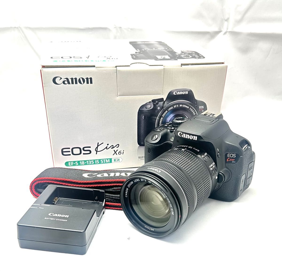 Canon EOS X6i 18-135mmSTMレンズキット♪安心フルセット♪近距離から遠距離まで撮れるレンズセット♪