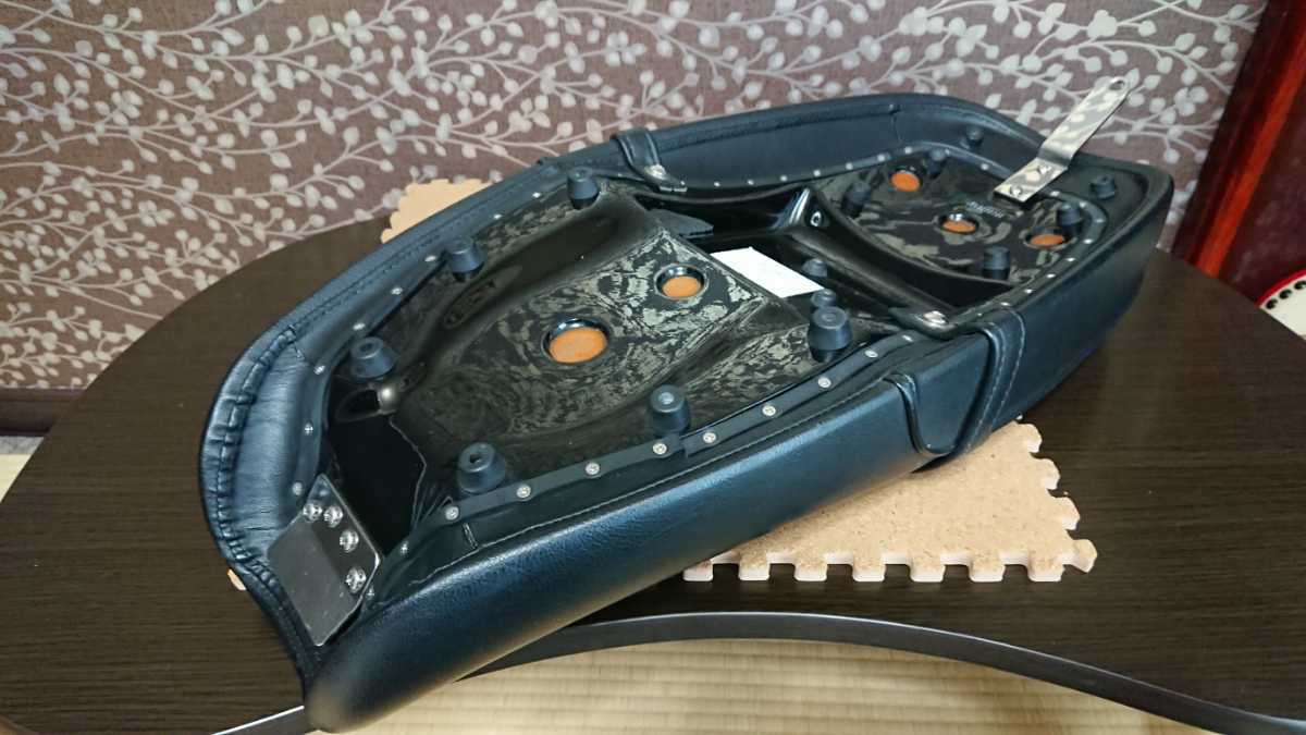 K&H スポーツスター ダブルシート コの字ステー付き - シート K&H スポーツスター ダブルシート コの字ステー付き - シート