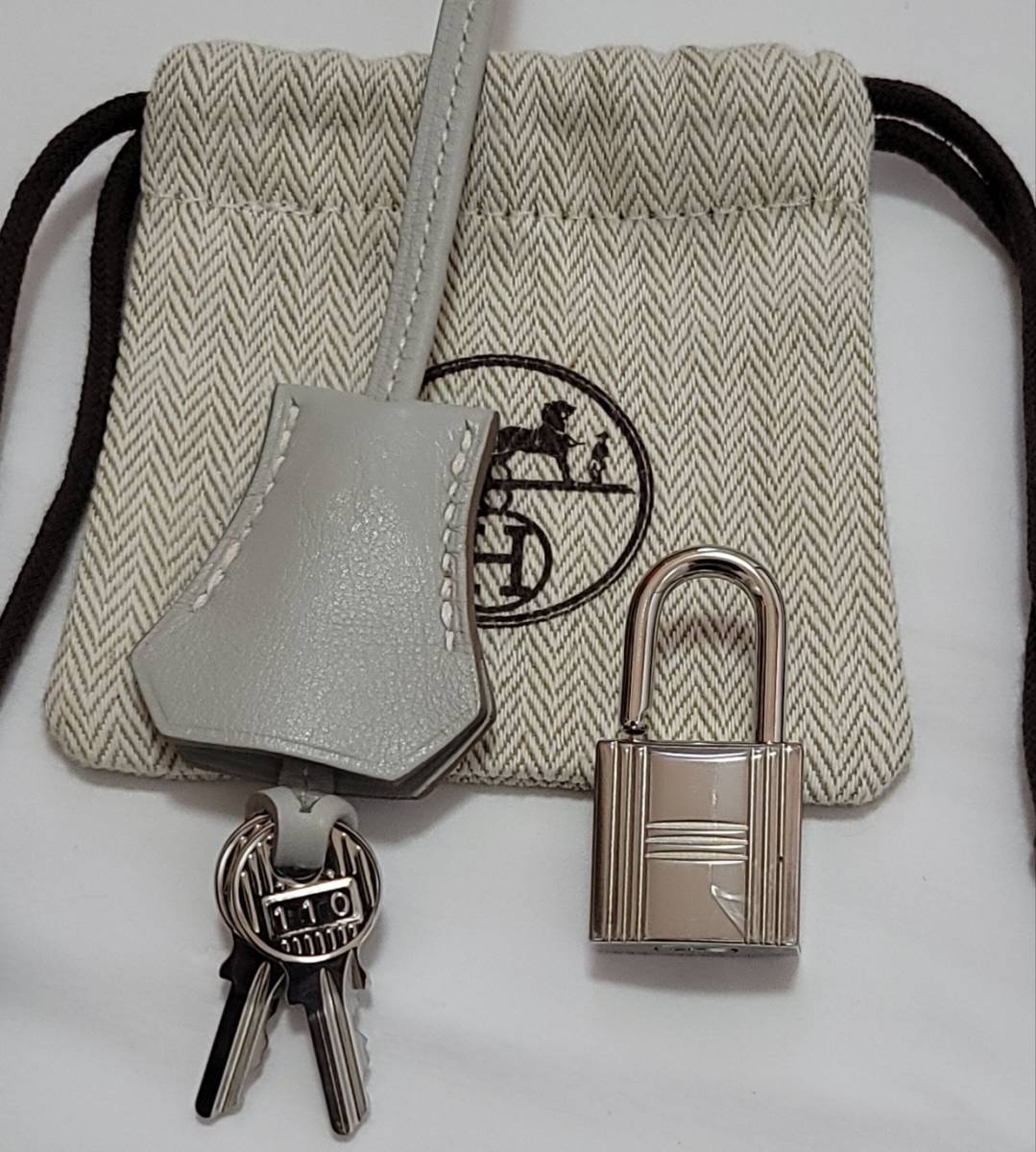 未使用】HERMES エルメス カデナ 鍵 南京錠 バーキン、ケリー 用-