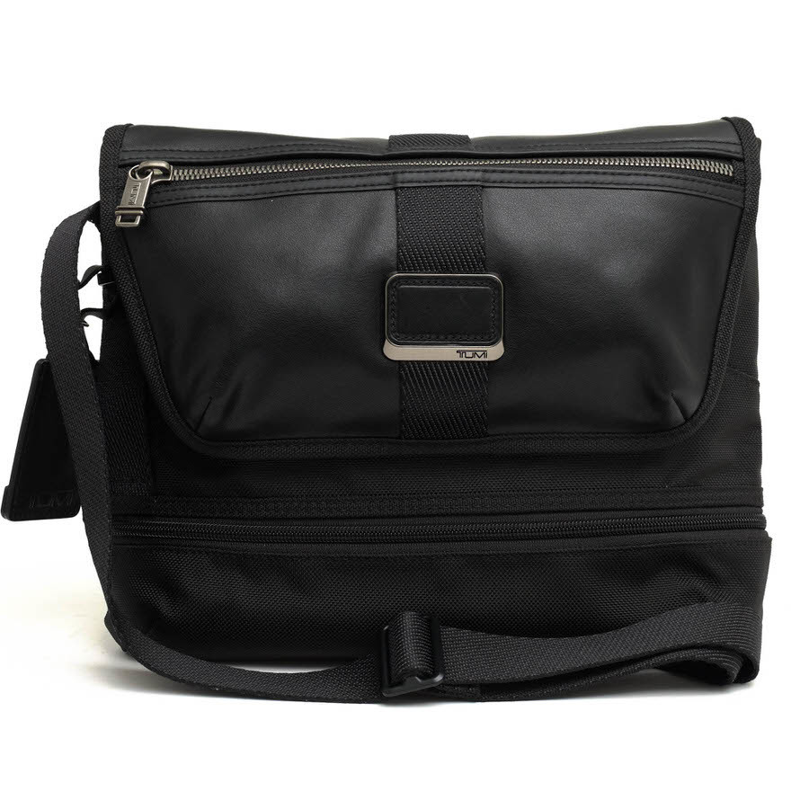 トップ クロスボディ トラヴィス Crossbody Travis Bravo Alpha