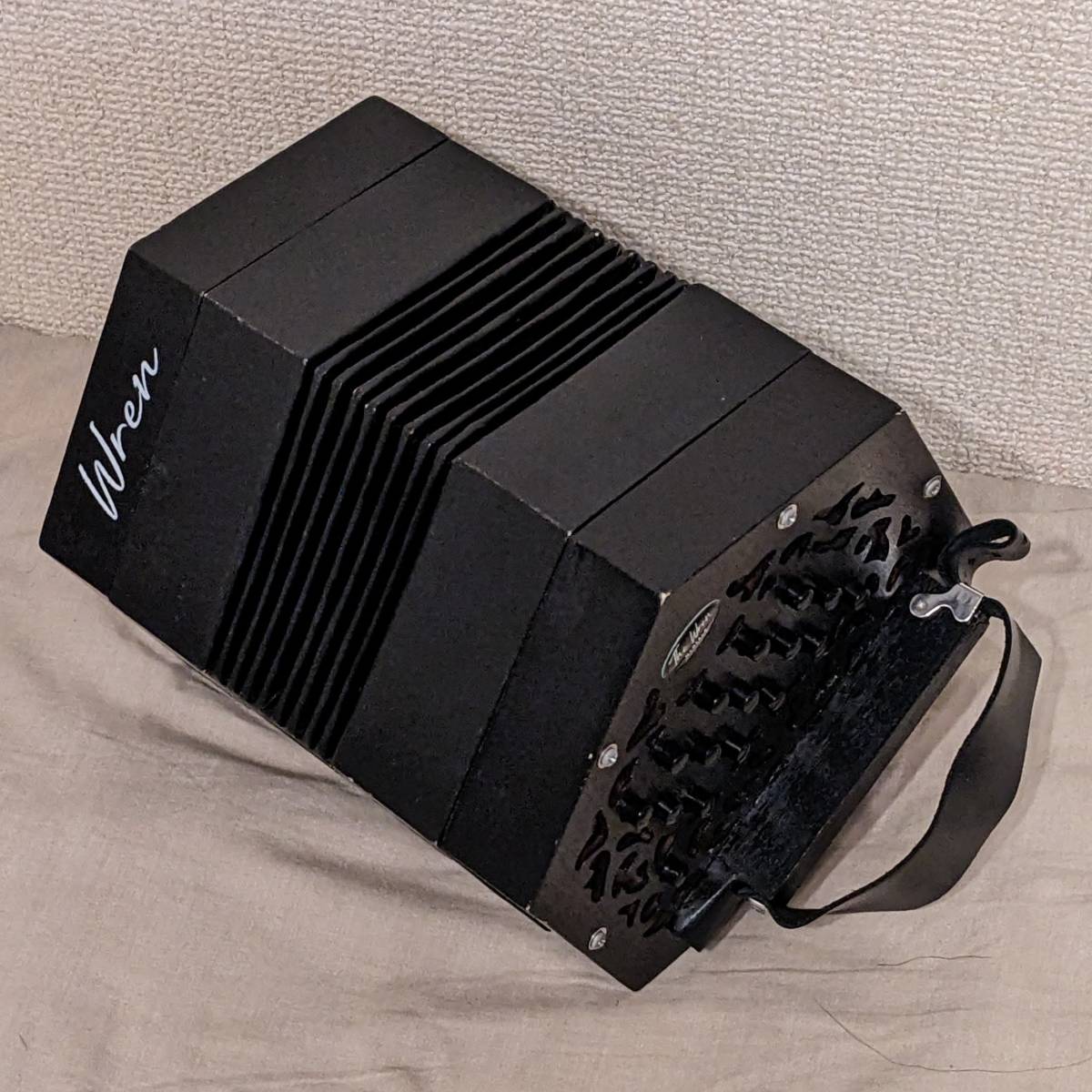 アングロコンサティーナ C/G調 30ボタン アングロコンサティーナ C/G調 30ボタン