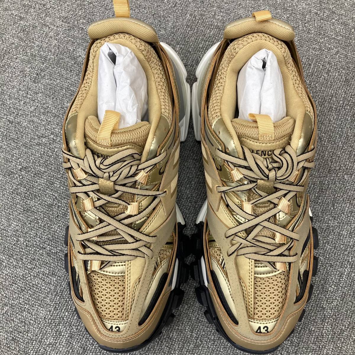 ランク 【未使用】 BALENCIAGA バレンシアガ Track Trainer トラック
