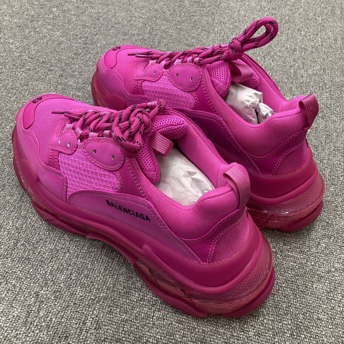 ブランド 【未使用】 BALENCIAGA バレンシアガ Triple S トリプルエス