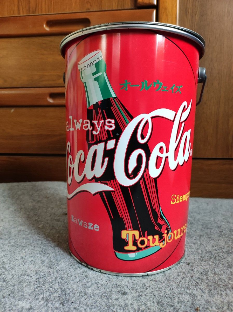 コカ・コーラ当たり スピーカー缶とキーホルダーとアイスボックス型