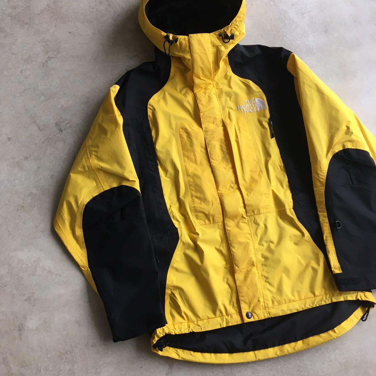 【THE NORTH FACE】ノースフェイス マウンテンガイド ナイロンジャケット/ブラック×イエロー small GORE-TEX オリジナル ビンテージ 90s_画像3