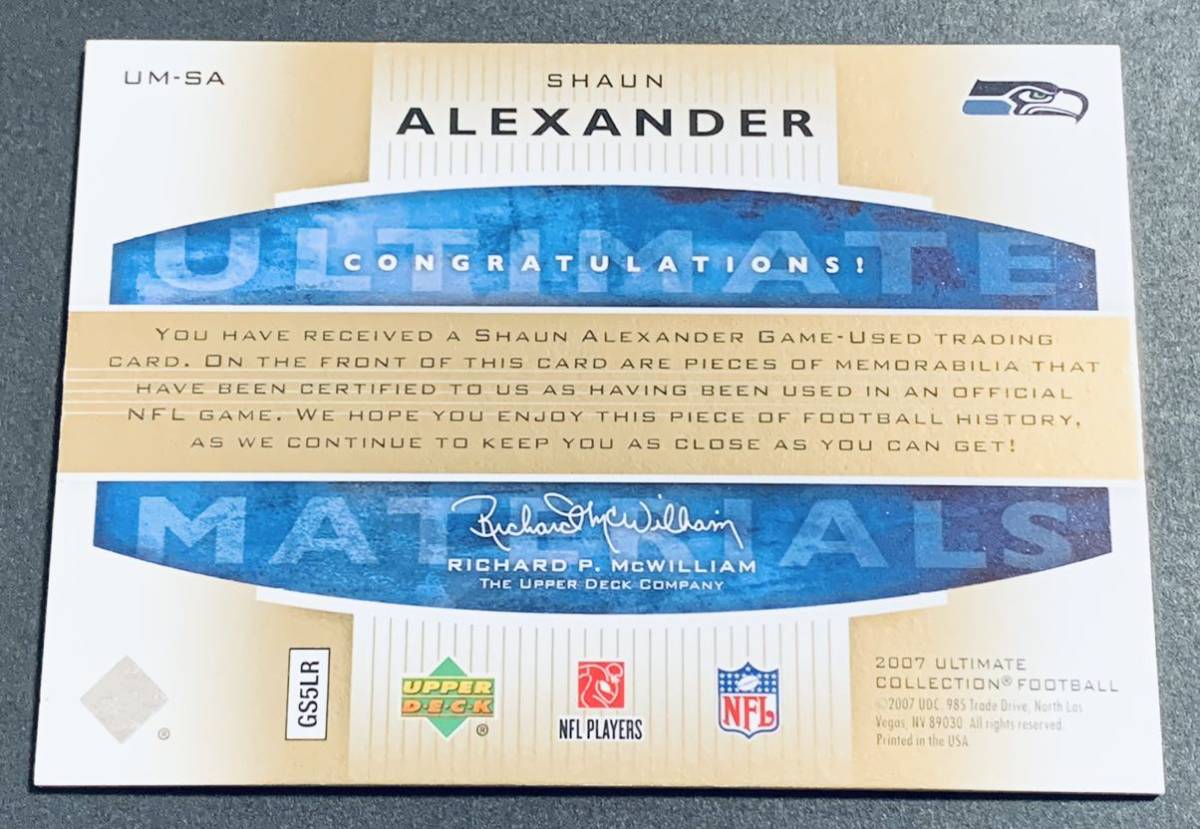 2007 Upper Deck Ultimate Collection Football Shaun Alexander Game-Used Jersey /99 UM-SA NFL ジャージ　99枚限定　カード_画像2