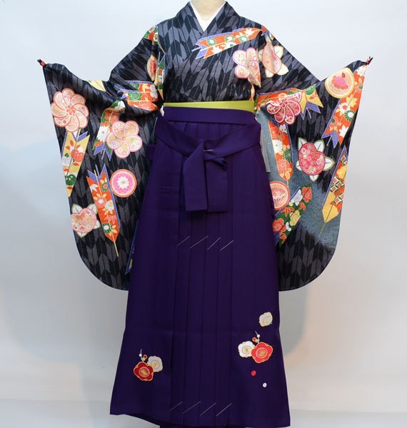 着物袴セット ジュニア用へ直し135cm～143cm From KYOTO 刺繍袴 新品 （株）安田屋 NO29776-02