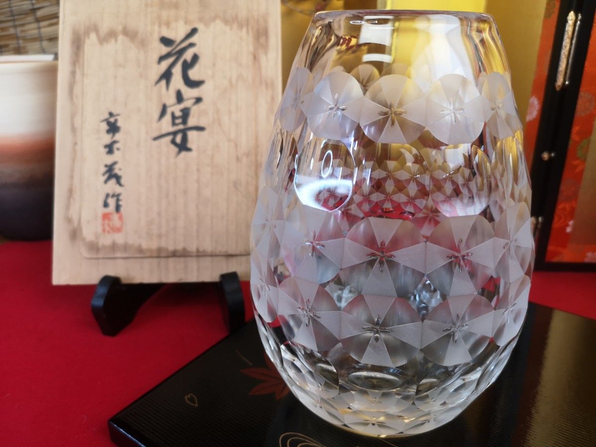グラヴィール 花瓶「花宴」高木茂 作クリスタルガラス カガミクリスタル 未使用品