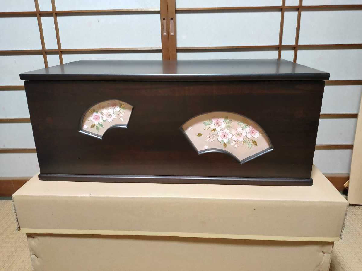 お雛様や市松人形の台座に  桜和風衣装タンス 未使用  値下げしましたの画像1