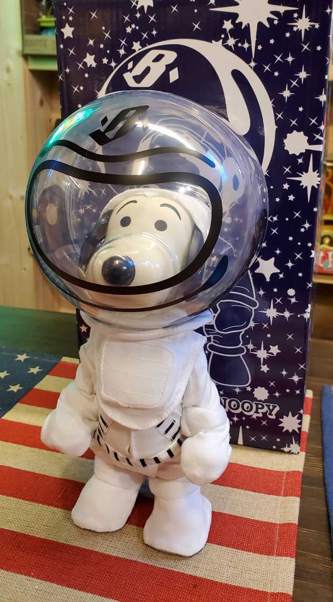 アストロノーツ スヌーピー ビリオネアボーイズクラブ snoopy フィギュア ピーナッツ の画像1