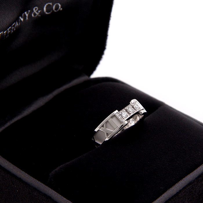 中古美品 新品仕上げ済 ティファニー 指輪 Tiffany Atlas K18 アトラス リング 3Pダイヤ 9号 TIFFANY&Co. ジュエリー ホワイトゴールド 750