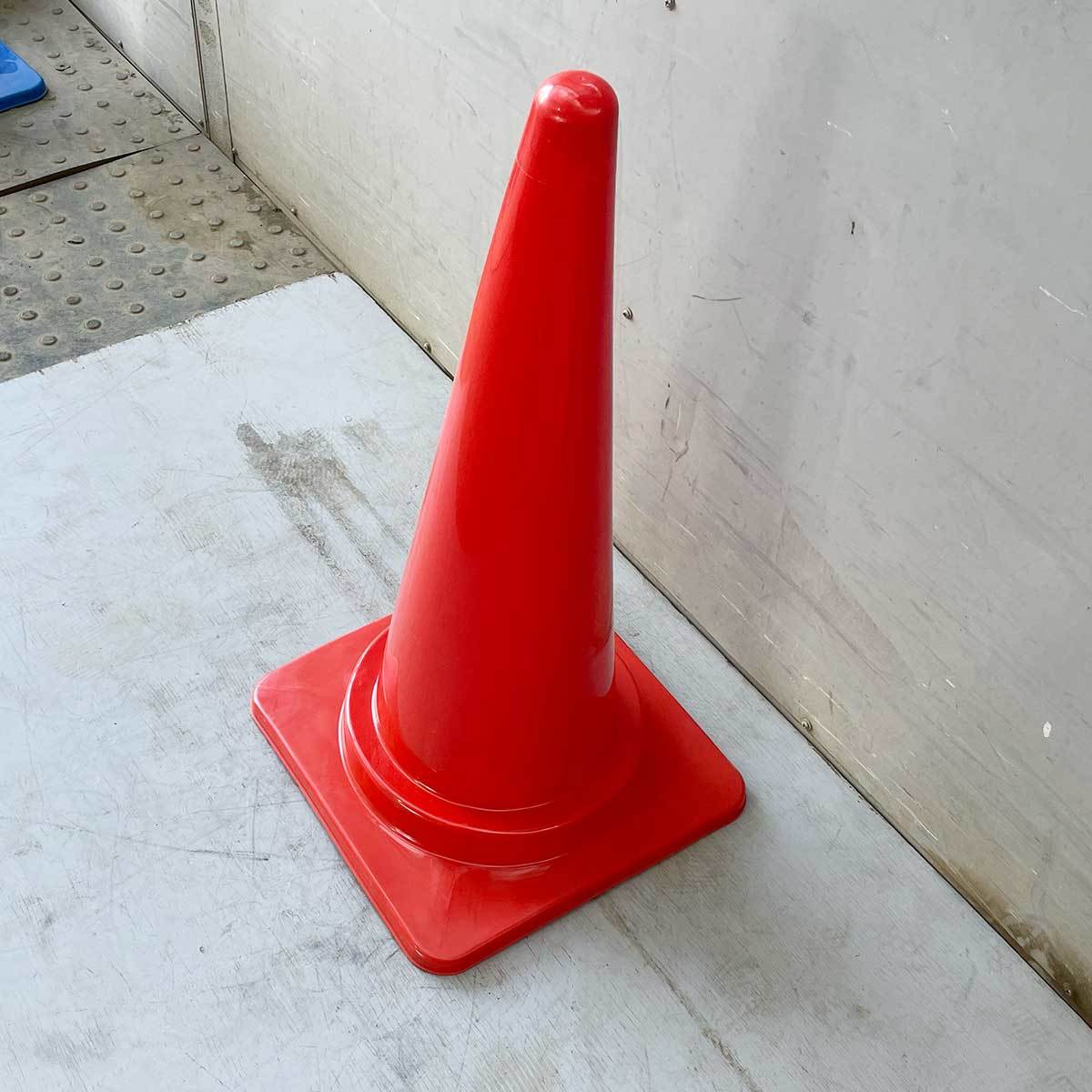 [ used ] color cone red 30ps.@+ weight 30 pieces set triangle corn pylon 