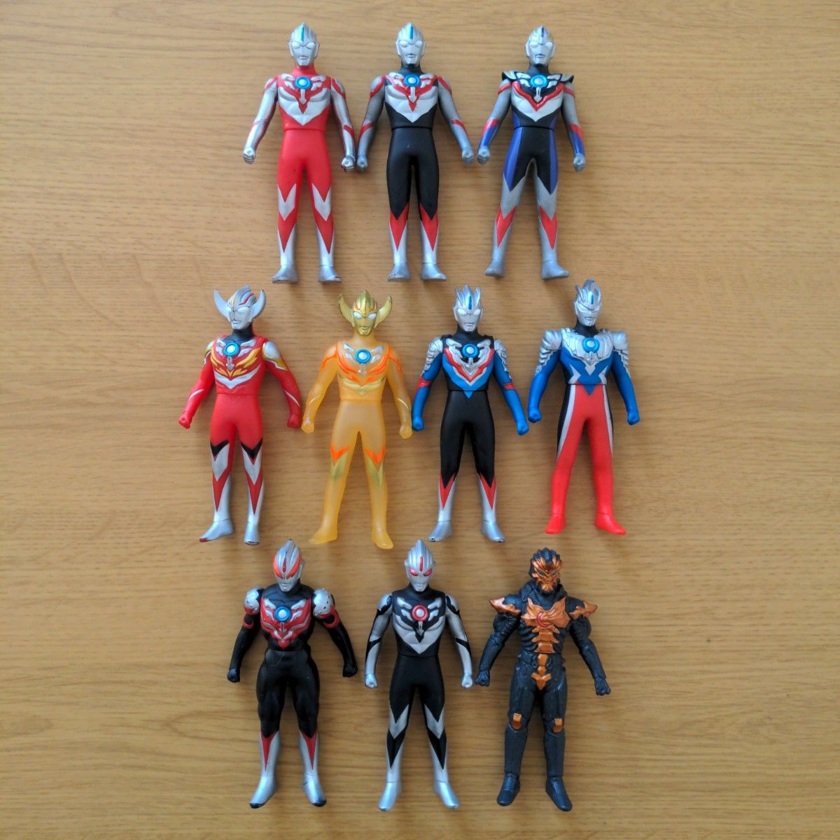 購入 ウルトラマン フィギュア 10体セット nmef.com