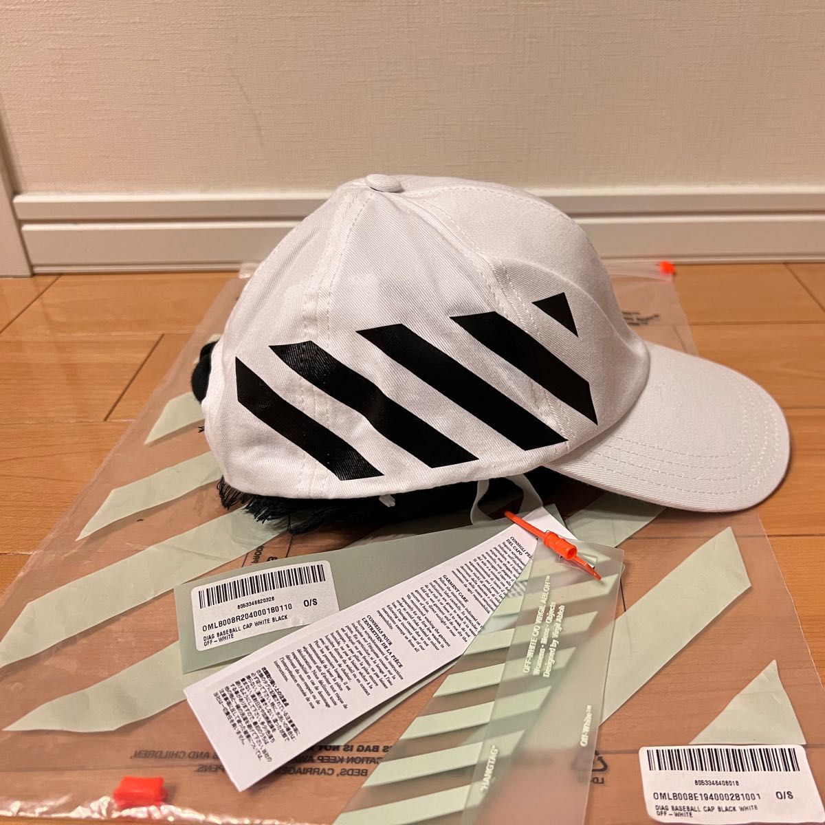 新品未使用 オフホワイト タグ&専用袋付き OFF-WHITE ベースボール