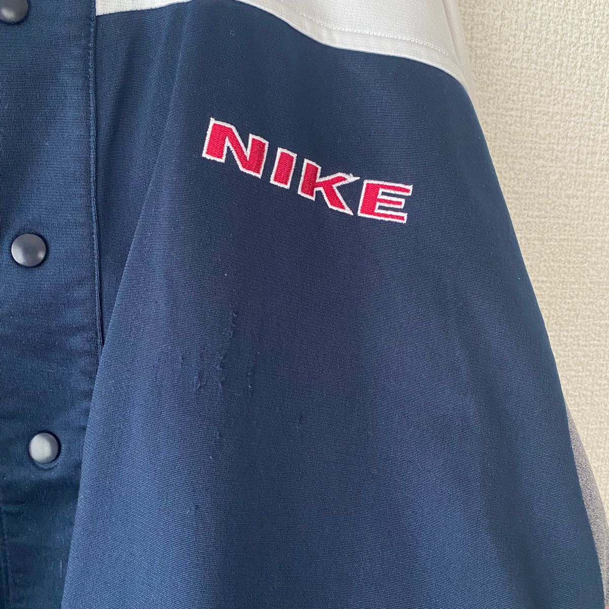 NIKE 90s ジャージ　銀タグ　バックロゴ　ビッグロゴ刺繍　腕ロゴ刺繍　袖ロゴ刺繍　グレー　ネイビー　白　ナイロンジャケット