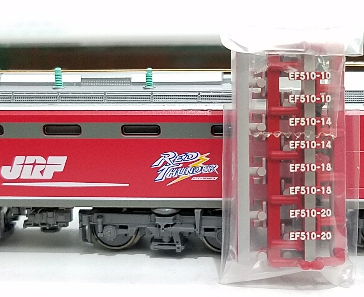 新品同様品 KATO 3059 EF510 0 JR貨物 電気機関車 「RED THUNDER」 貨物列車の牽引 レッドサンダー 赤 Nゲージ動力車カトー鉄道模型N-GAUGE_画像6