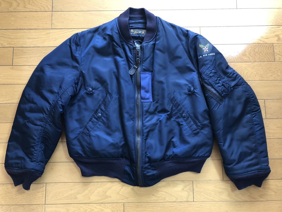 CAMCO MFG,INC ヴィンテージ MA-1 中古品_画像1