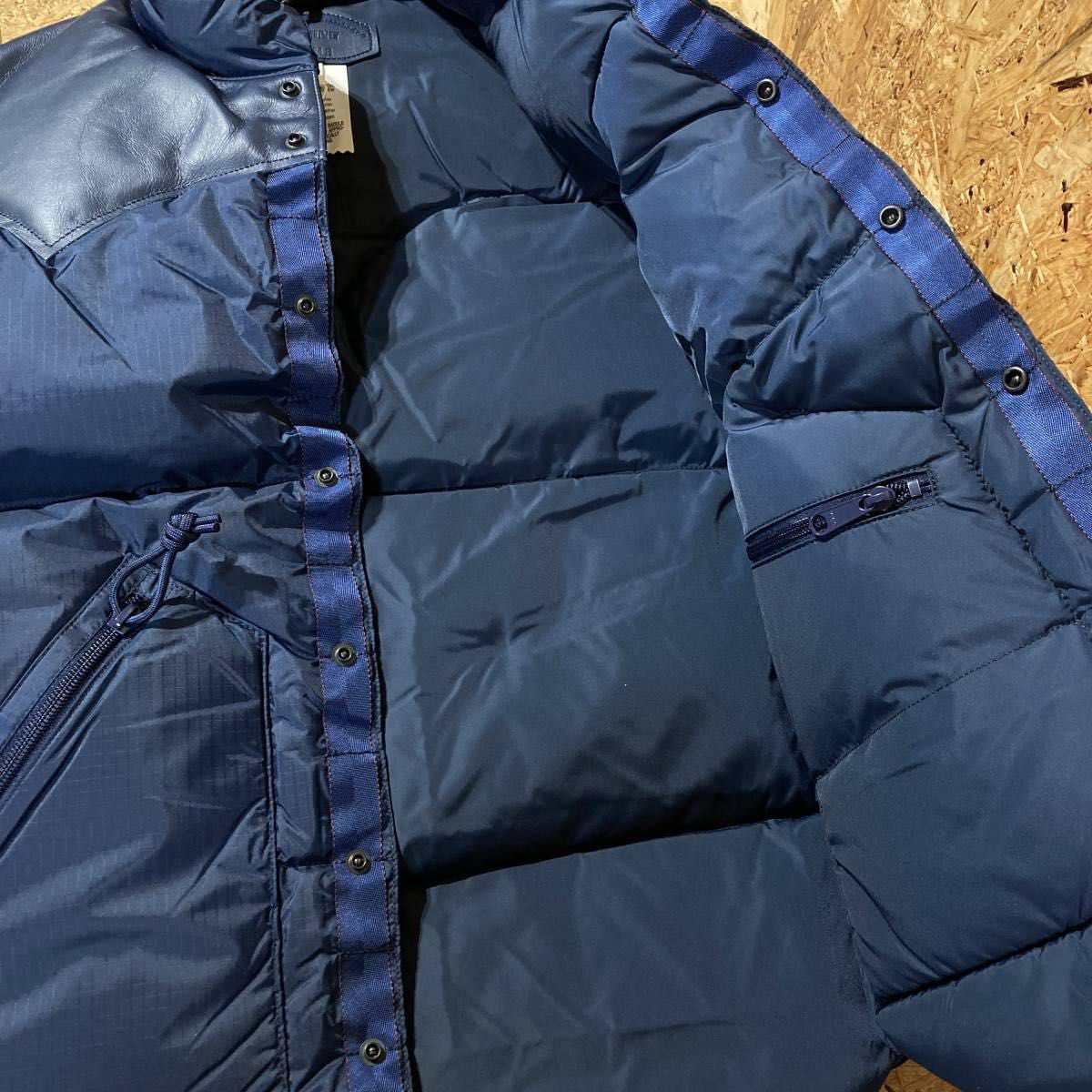 Rocky Mountain FEATHERBED BRIEFING BEAMS レザー ダウン ベスト 38 コラボ 別注 限定