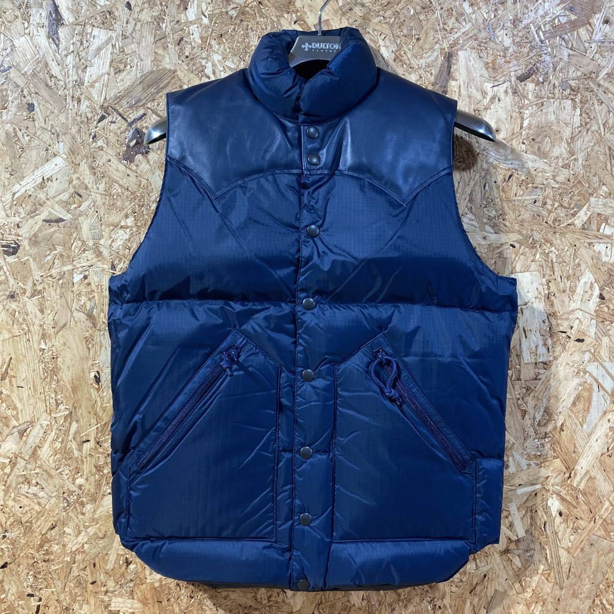 Rocky Mountain FEATHERBED BRIEFING BEAMS レザー ダウン ベスト 38 コラボ 別注 限定