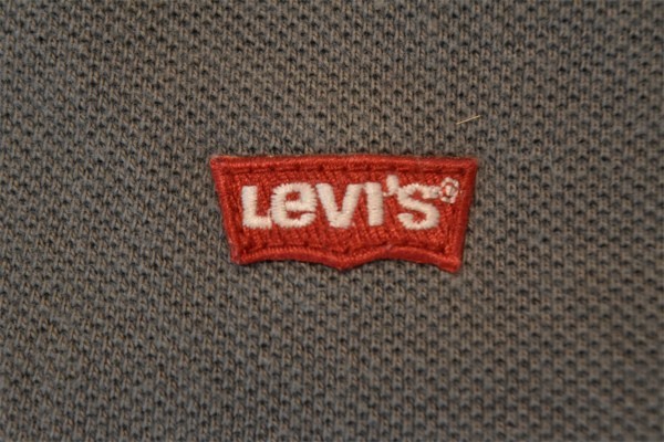 美品*LEVI'S リーバイス*グレー系*コットン100％*メンズ*ポロシャツ*古着*ゴルフ*アウトドア*キャンプ*釣り*お出かけ*M*春夏秋冬_画像3