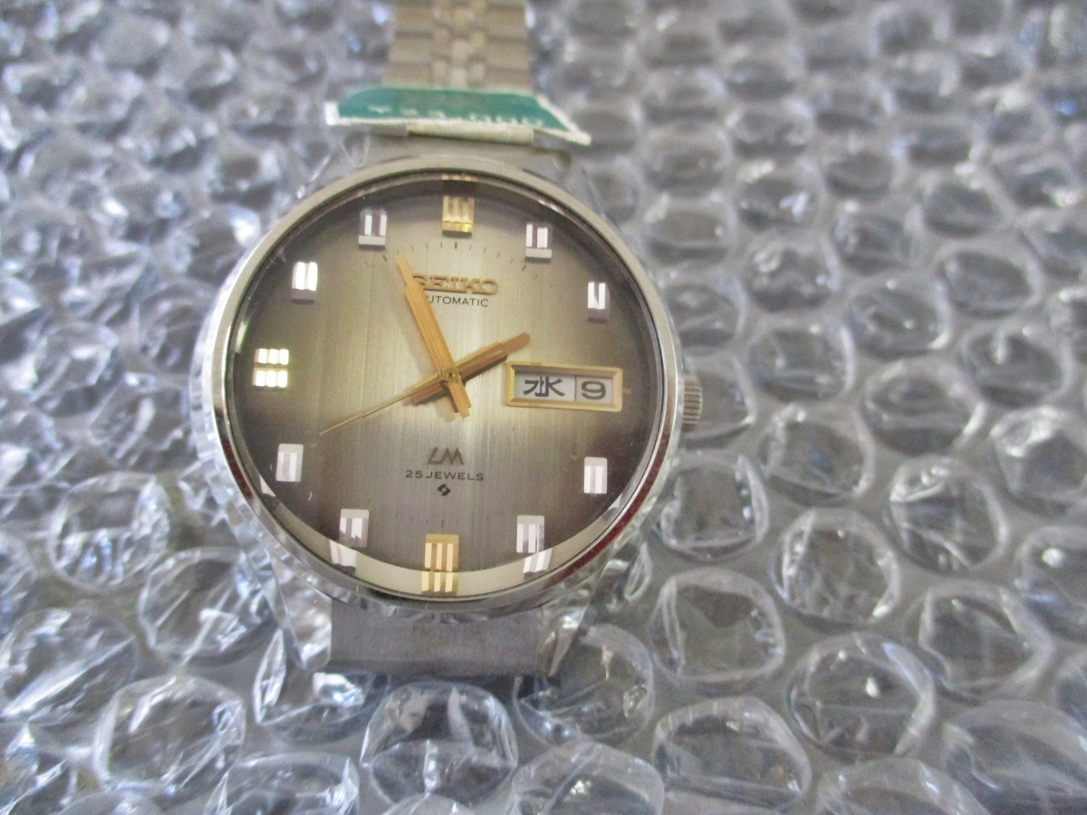 贈り物 【電波ソーラー、未使用、希少】SEIKO SWDT009- セイコー