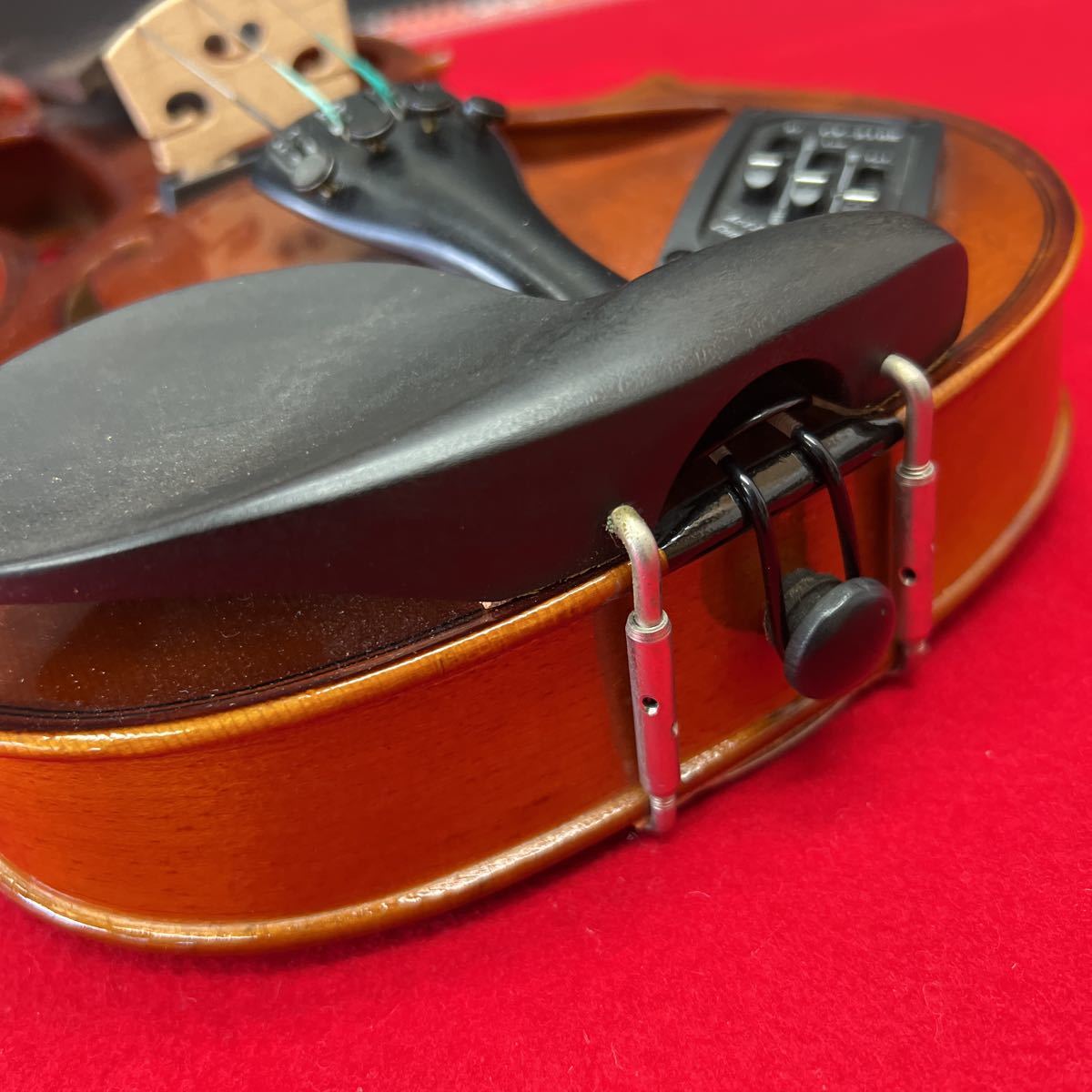 エレキバイオリン 電子バイオリン ケース付 弓  ハルシュタットcv-210E 電子弦楽器 現状品 美品 サイレントバイオリン の画像7
