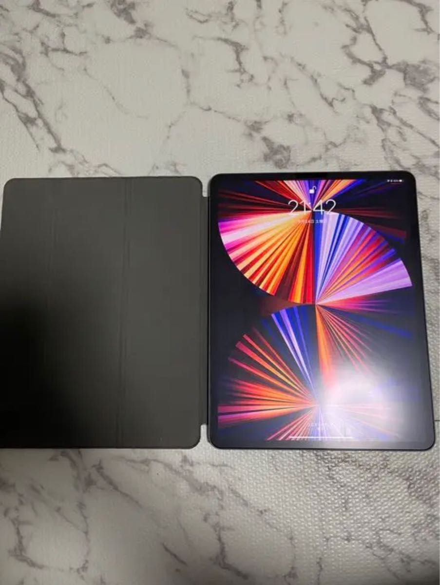 最終値下げ iPad Pro スペースグレイ Wi-Fiモデル 128GB 12.9インチ 第5世代