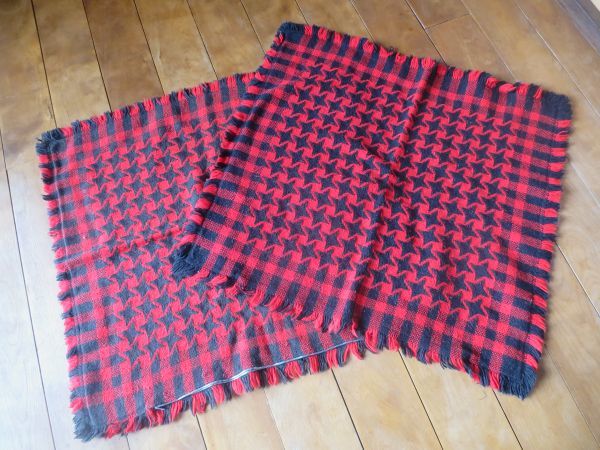  zabuton cover knitting wool pillowcase 2 sheets red x black .. pattern 