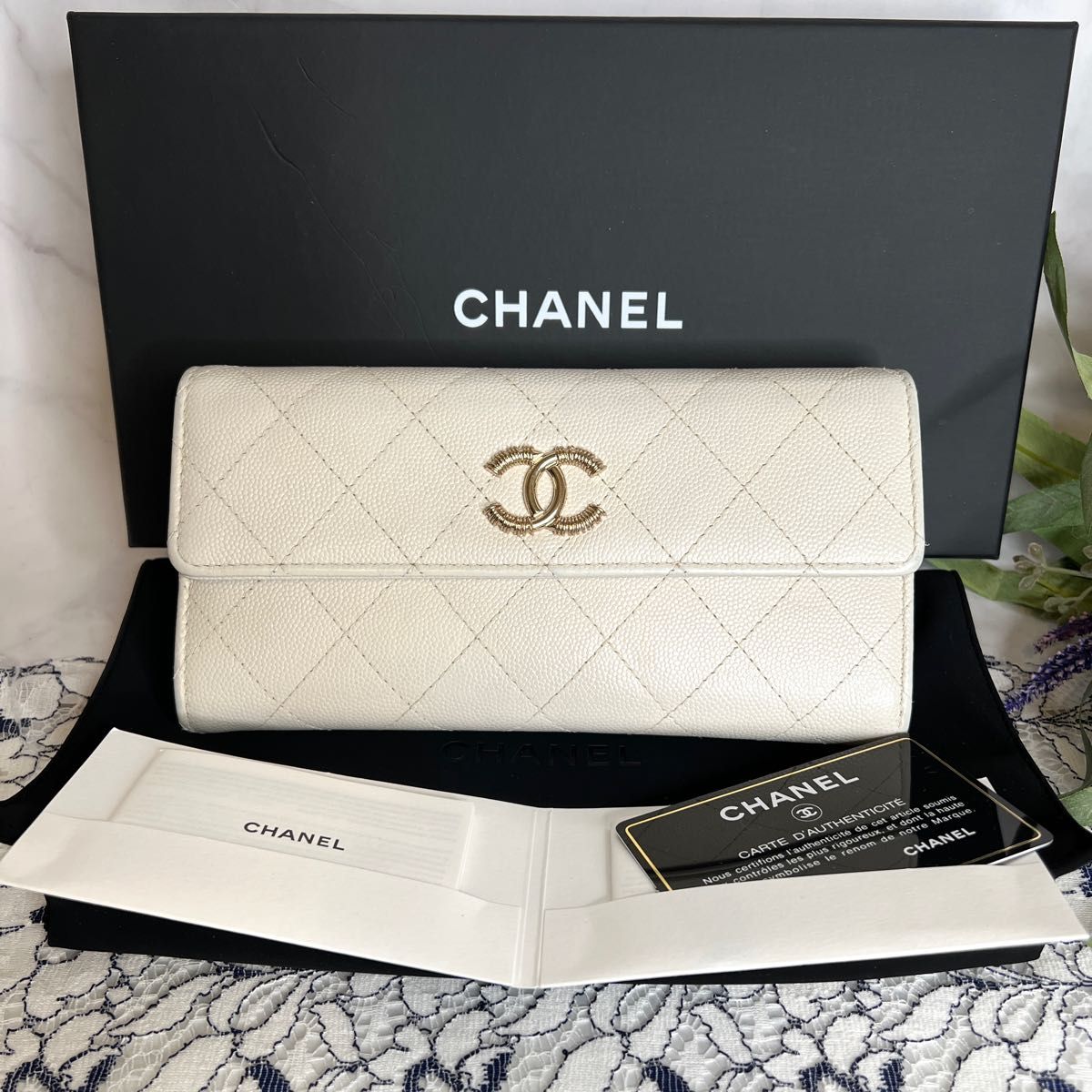CHANEL シャネル【美品】マトラッセ キャビアスキン 長財布 最新デザイン