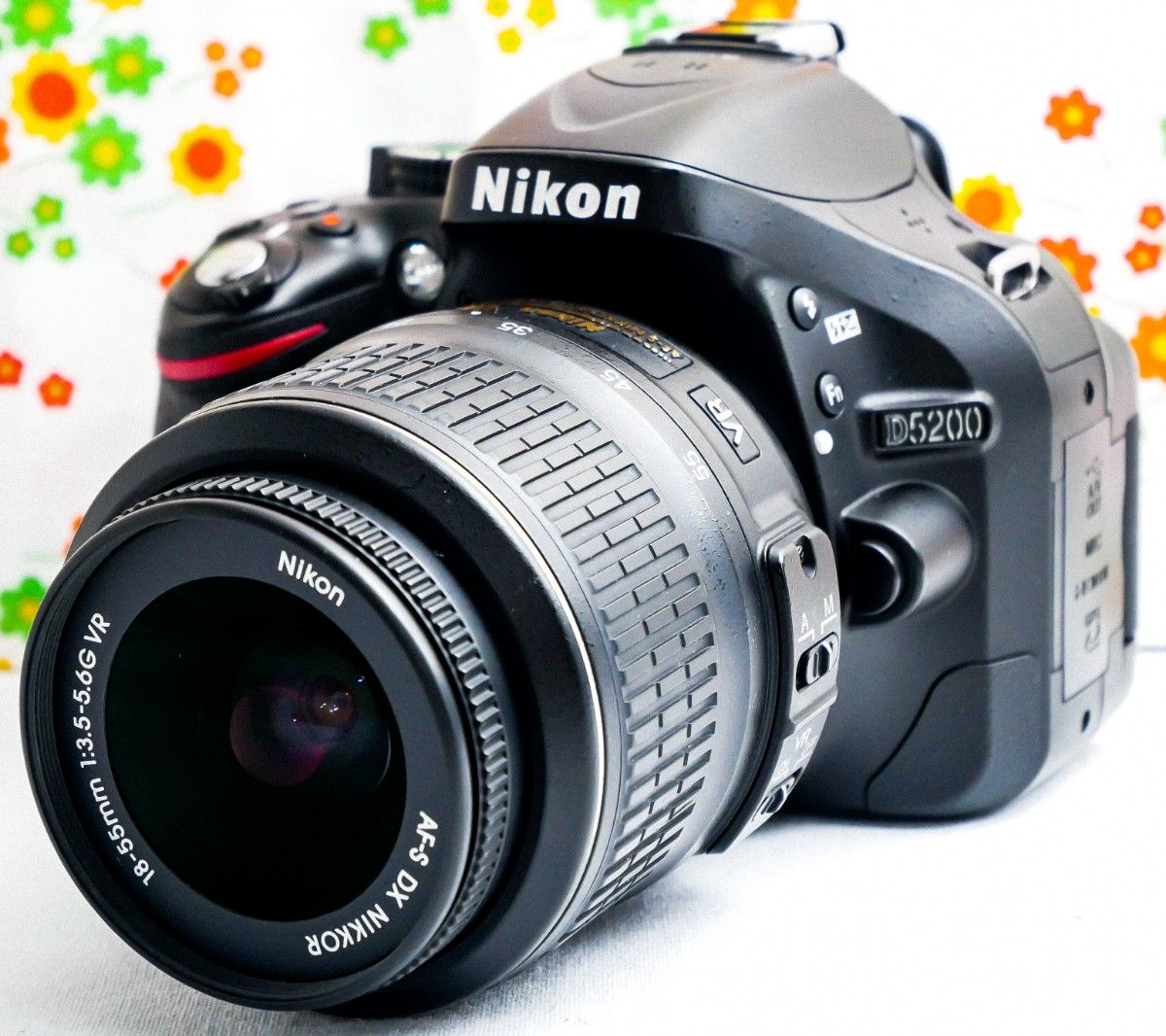 美品 美品☆ニコン Nikon 極上美品☆Nikon D5200☆超高画質2416万画素 