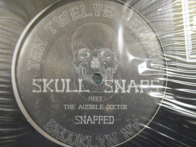 Skull Snaps ： Snapped Audible Doctor Master Edit c/w I'm Your Pimp 12'' // 5点で送料無料_画像2