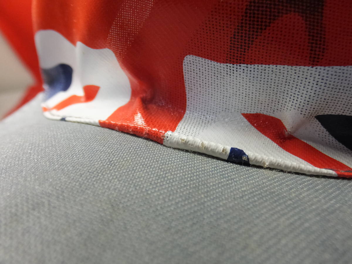cuddles time　2012年　ロンドンオリンピック　イギリス国旗　テディベア　ぬいぐるみ　高さ約27cm　紙タグ付き　中古　_キズやイタミ等の一例です。