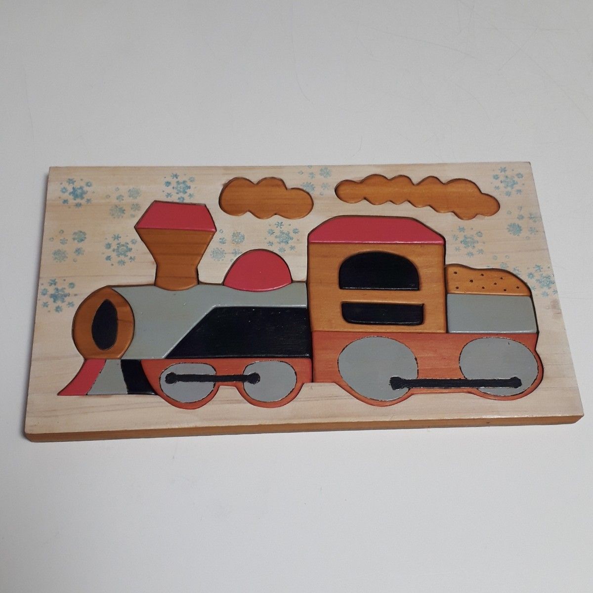 ハンドメイド　木製パズル　汽車　知育玩具　置物