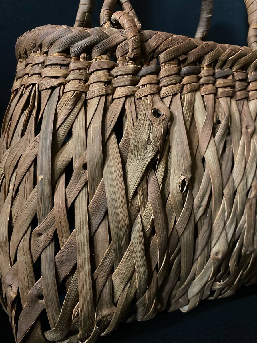 白川郷 国産蔓使用 サイズL 匠の技 職人手編み 乱れ滝編み 山葡萄籠