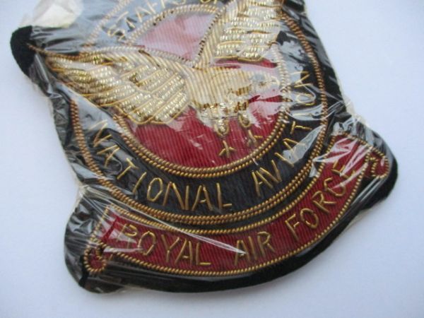 【送料無料】ROYAL AIR FORCE王立空軍エンブレム/イギリスSTAFFS OF NATIONAL AVIATIONビンテージ金モールBLAZER BADGE英国パッチPATCH M61_画像2