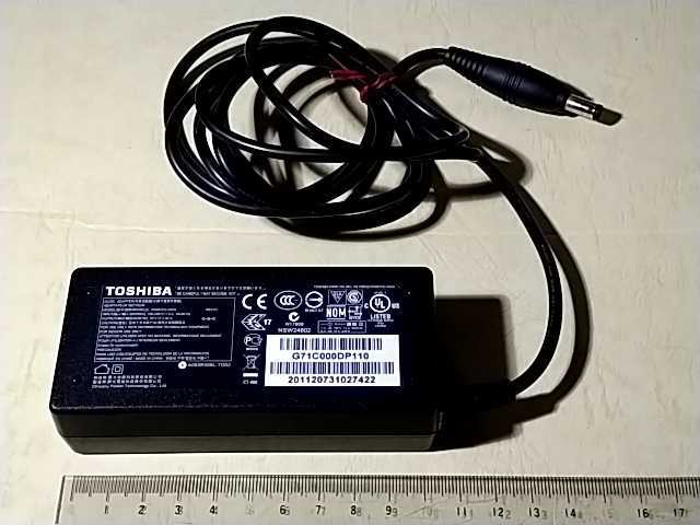 東芝　純正　PA3917U-1ACA (19V, 3.42A、65W) ACアダプター _画像1