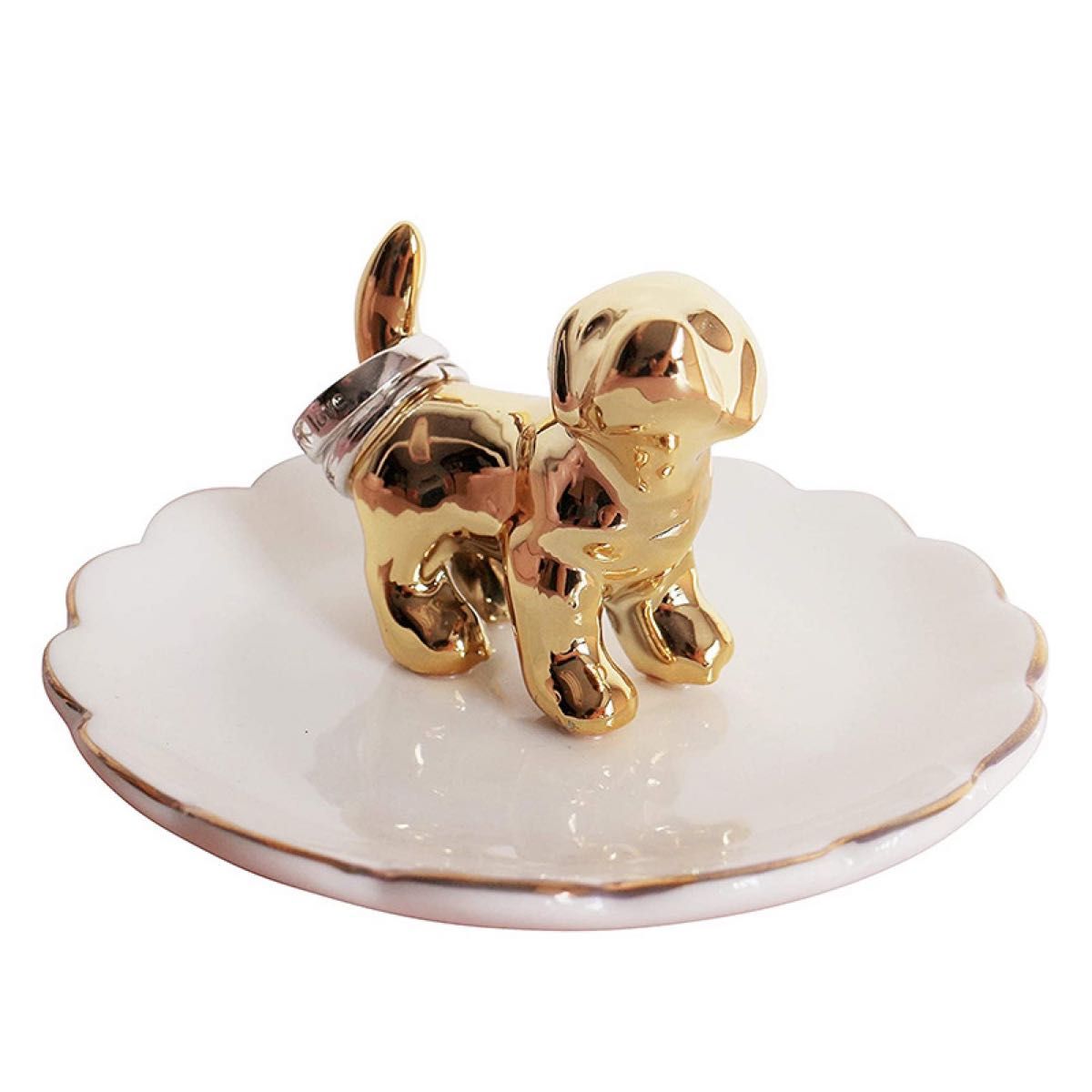 ゴールド貝殻に乗った犬 アクセサリースタンド ゴールド 置物 韓国北欧雑貨 アクセサリー置き 指輪置き おしゃれ かわいい