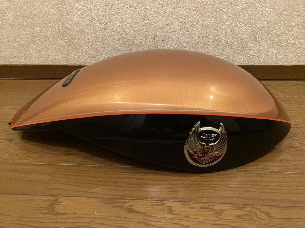 105周年 Harley-Davidson V-rod ハーレーダビッドソン vrsc タンク