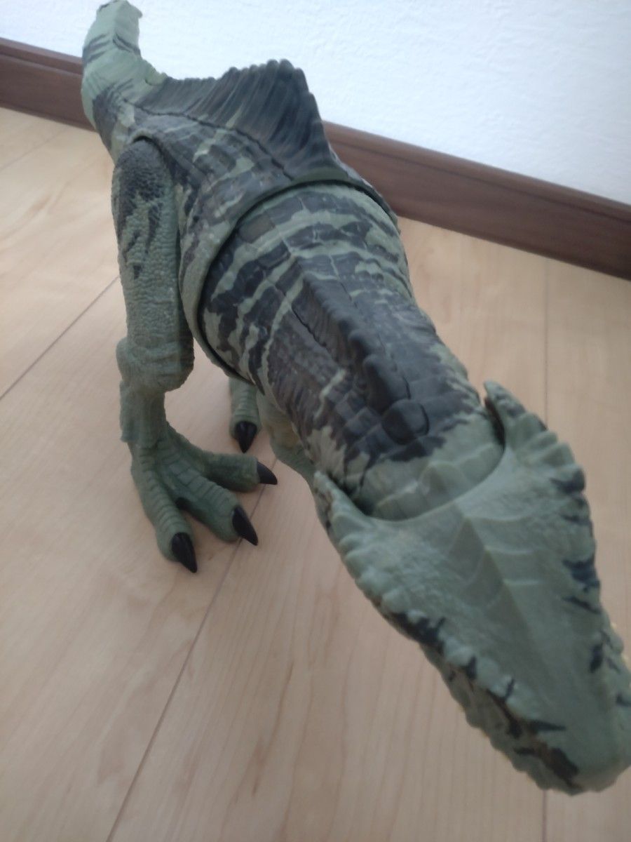 ジュラシックワールド　ギガノトサウルス