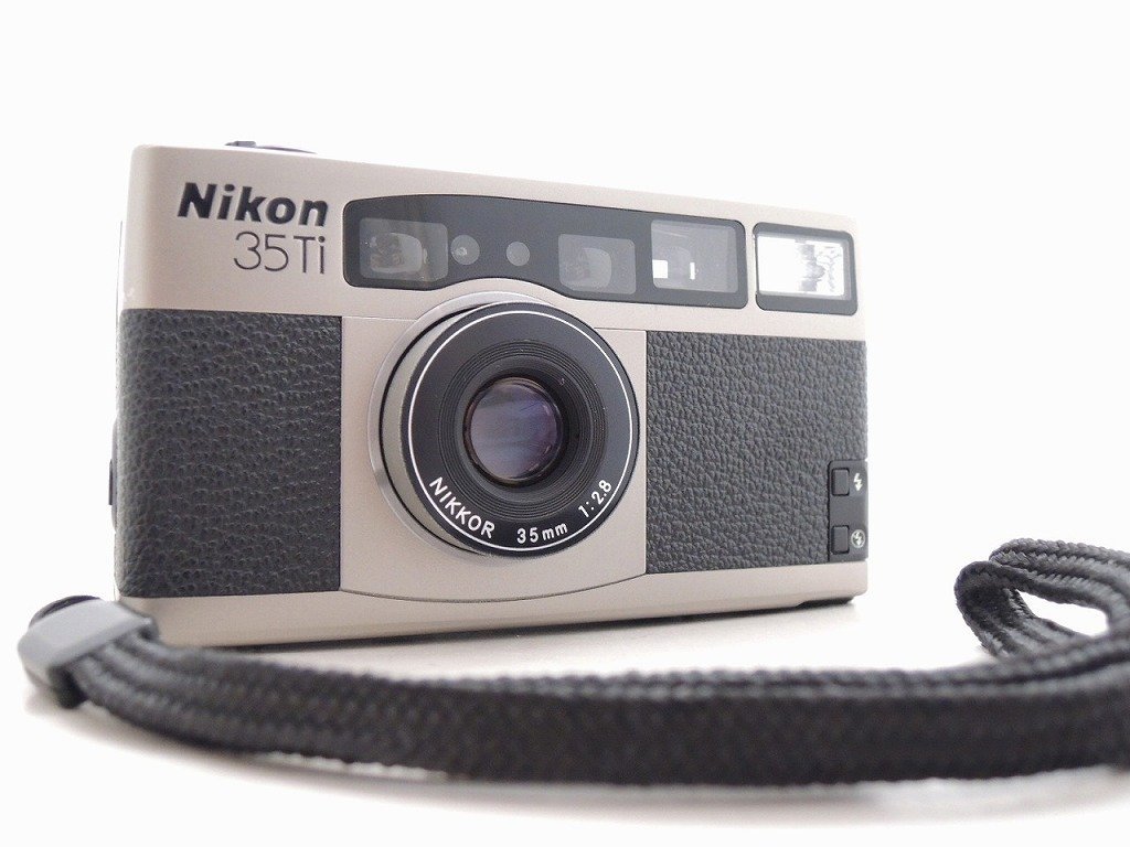 年末のプロモーション ニコン 35Ti コンパクトフィルムカメラ Nikon