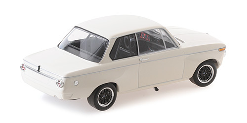 ■PMA 1/18 1970 BMW2002 ホワイト (プレーンボディ) 2