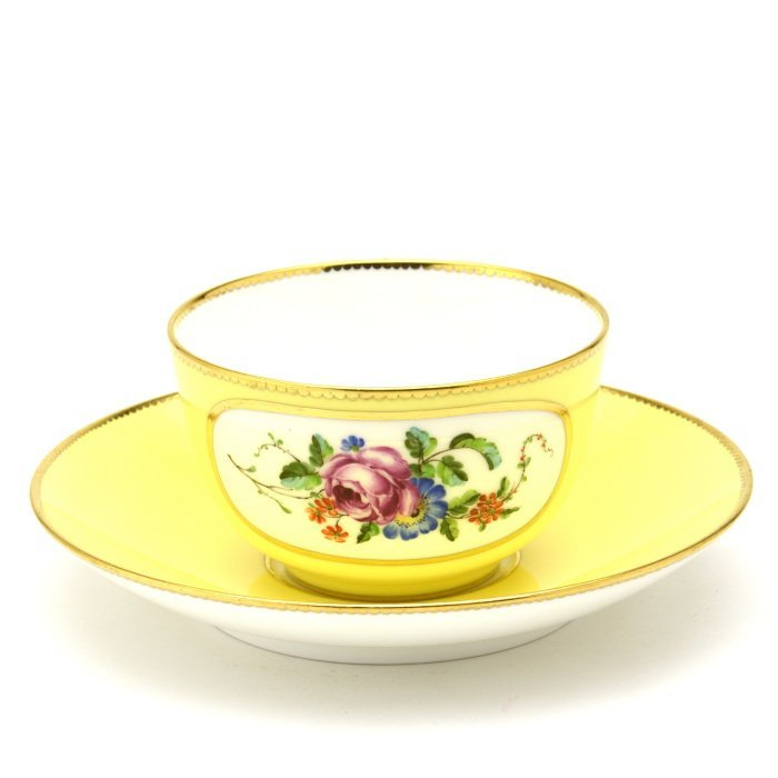 セーブル(Sevres) 超希少 軟質磁器 ティーカップ＆ソーサー カラーブル(アントワネットイエロー-2) 十八世紀の花文様 新品