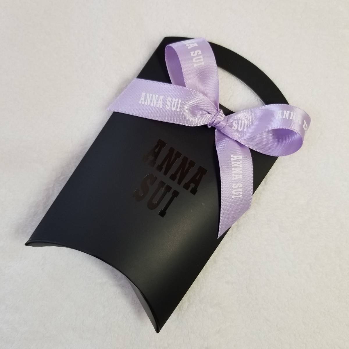 うさぎ アシンメトリー イヤリング新品 ANNA SUI アナスイ うさぎ アシンメトリー イヤリング新品 ANNA SUI アナスイ