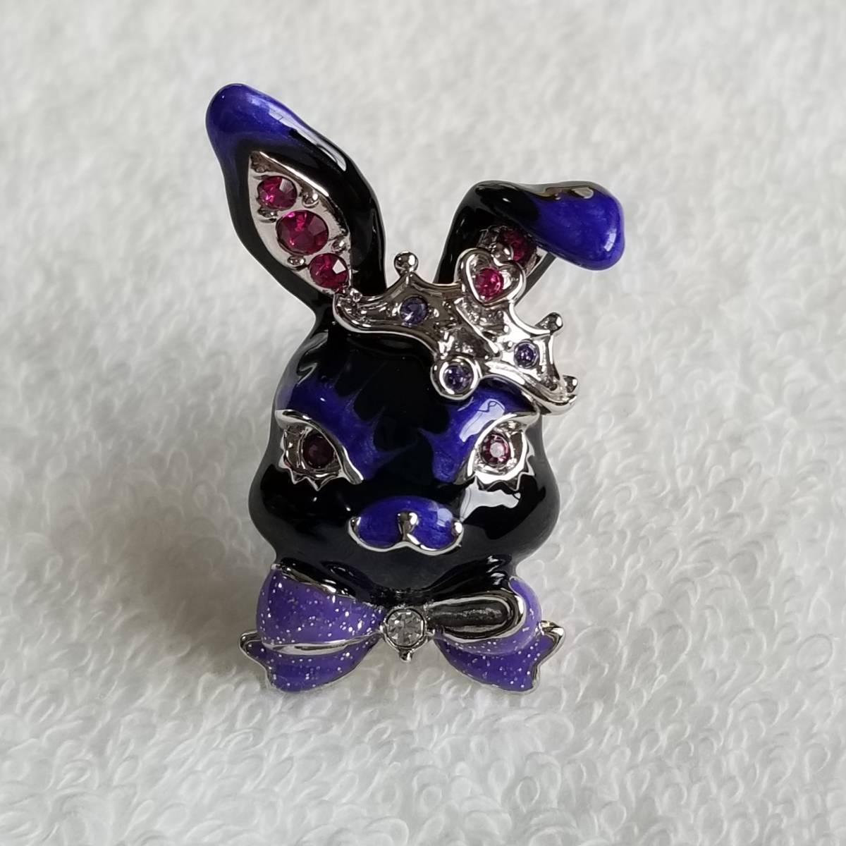 うさぎ アシンメトリー イヤリング新品 ANNA SUI アナスイ うさぎ アシンメトリー イヤリング新品 ANNA SUI アナスイ